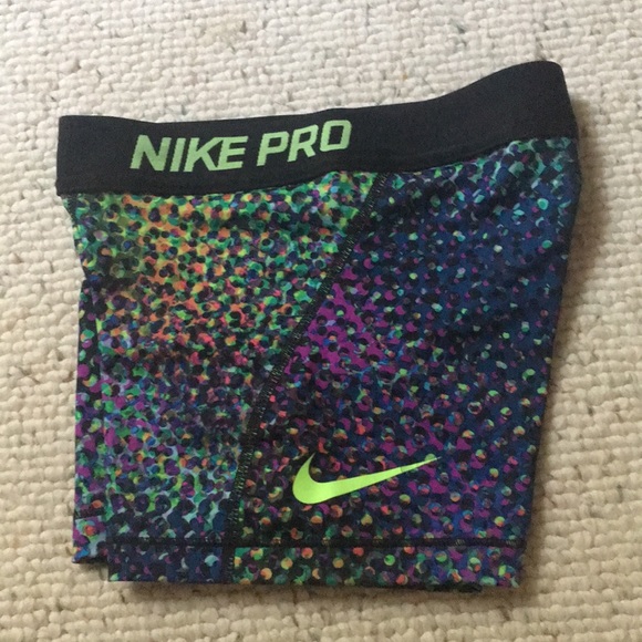Nike spandex size small - Picture 3 of 4